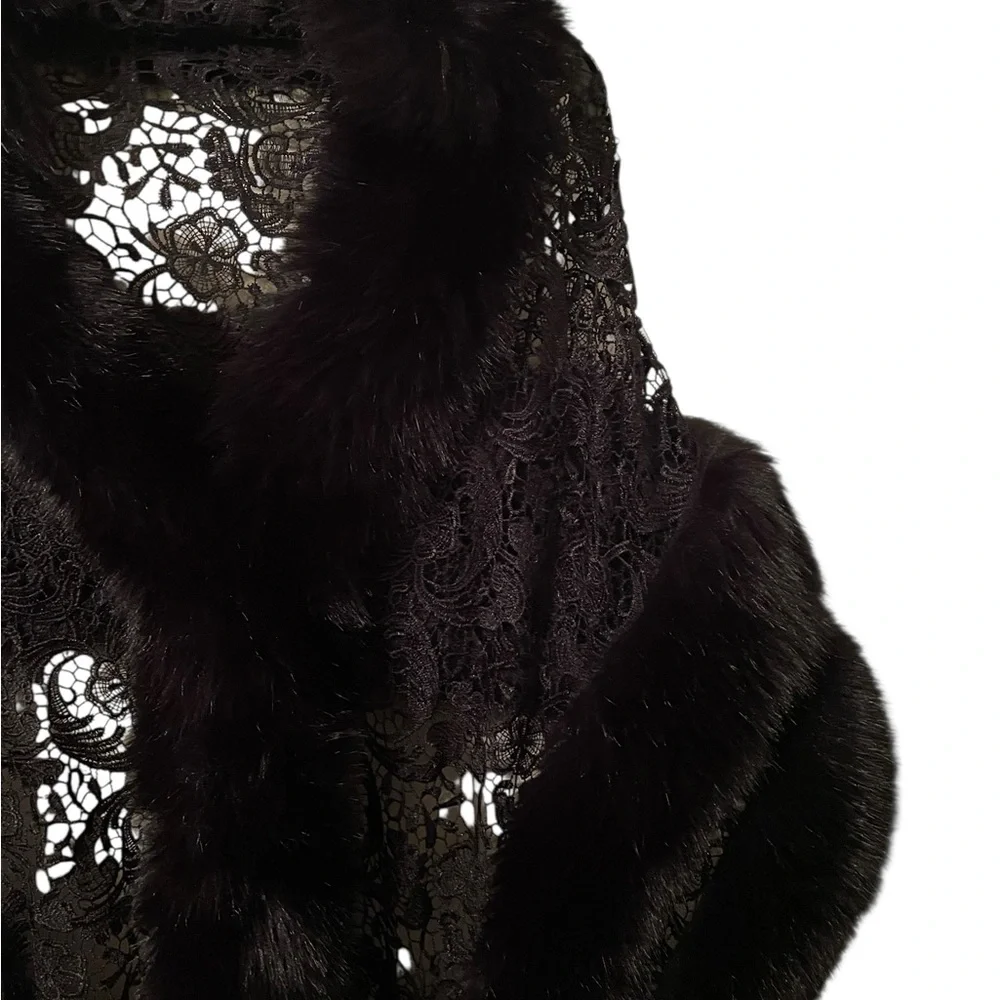 LA FIORENTINA | Women’s Black Faux Fur Lace Double Hook Shall‎ Throw Size OS